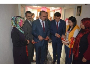 Çavdarhisar’da Halk Eğitimi Merkezi Kursaları’na İlgi