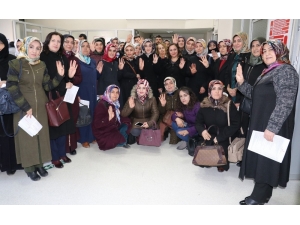 Ak Partili Kadınlardan Kızılay’a Kan Bağışı