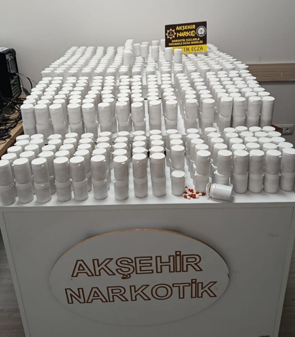 aksehir-de-uyusturucu-operasyonu-38-bin-hap-ele-gecirildi