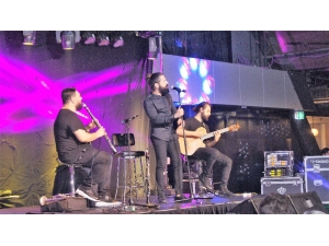 Avustralya’da Türkler, Koray Avcı İle Coştu