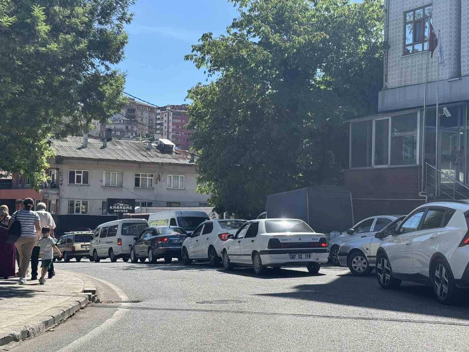 metrelerce-arac-kuyrugu-olustu