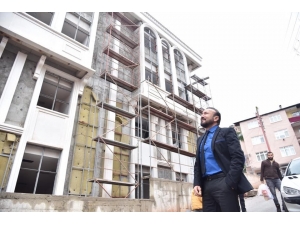 Başkan Doğan, Yapımı Devam Eden Kültür Merkezinde İncelemelerde Bulundu