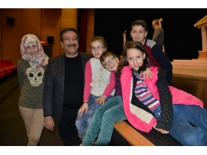 Başkan Atilla, Kültür Ve Kongre Merkezindeki Çalışmaları İnceledi