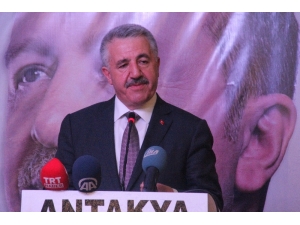 Bakan Arslan: "Burnumuzun Dibinde Terör Koridoru Oluşturulmasına Sessiz Kalacak Değiliz"