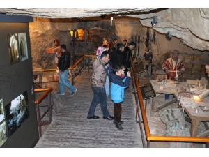 Savaş Müzesine Yoğun İlgi