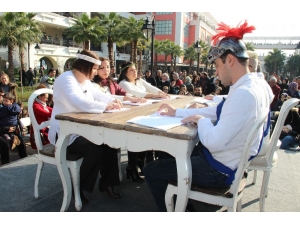 Görme Engellilerden Braille Alfabesiyle Tiyatro