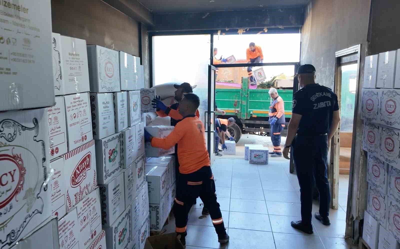 gaziantep-te-2-ton-bozuk-kuru-pasta-imha-edildi