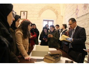 Yazarlık Okulu Öğrencilerinden Tarihi Arşive Yolculuk