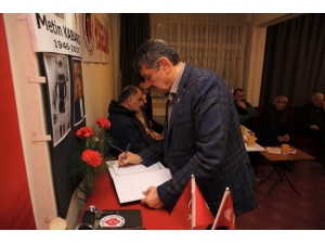 Başkan Akın, Eski Futbolcunun Anma Törenine Katıldı