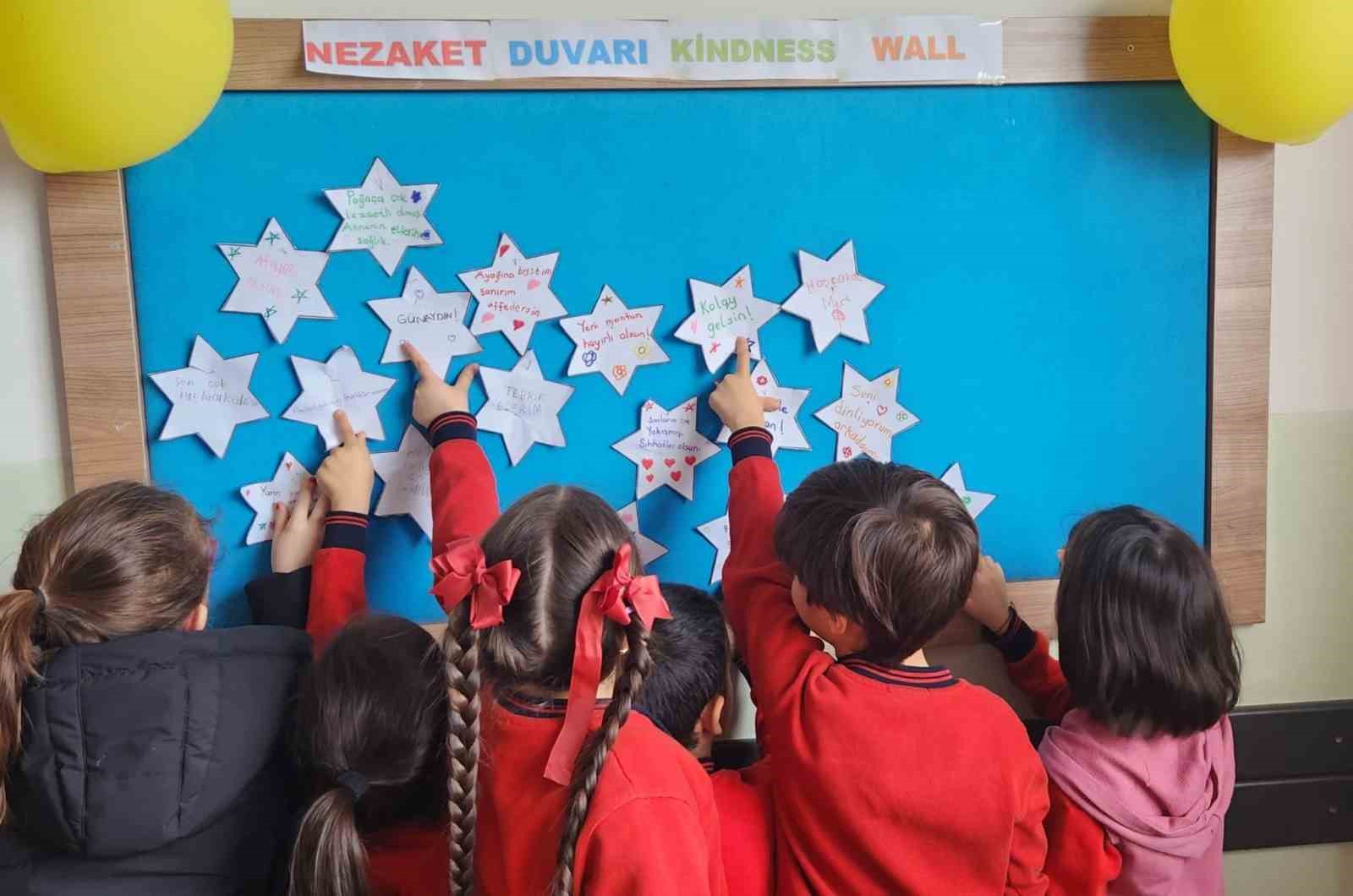 sehit-haldun-ates-ilkokulu-etwinning-projesiyle-avrupa-ya-acildi
