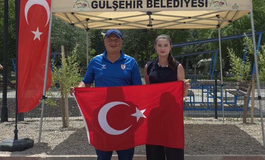 14-yasindaki-sila-dan-turkiye-rekoru