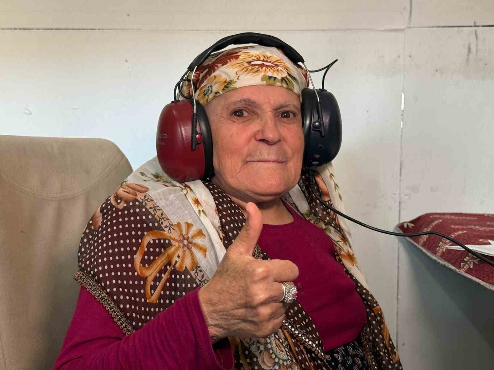 uzmanlarin-koylerde-yaptigi-isitme-testlerinden-renkli-goruntuler-ortaya-cikti