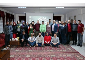 700 Ödüllü Fotoğrafçı Tokatlı Sanatçılarla Buluştu