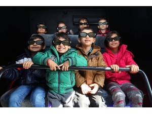 Buca’nın Karne Hediyesi 12 Boyutlu Film Gösterimi