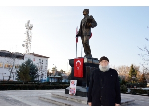 71 Yaşındaki Vatandaş Afrin İçin Nöbet Tutuyor