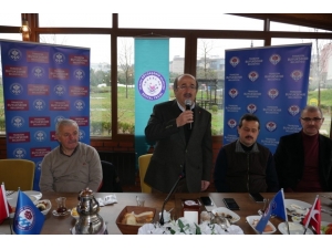 Başkan Gümrükçüoğlu, Çalışma Arkadaşlarıyla Bir Araya Geldi