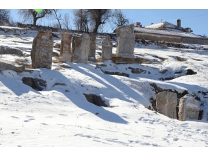 Tarihi Taşlar Açık Hava Müzesine Dönüşüyor