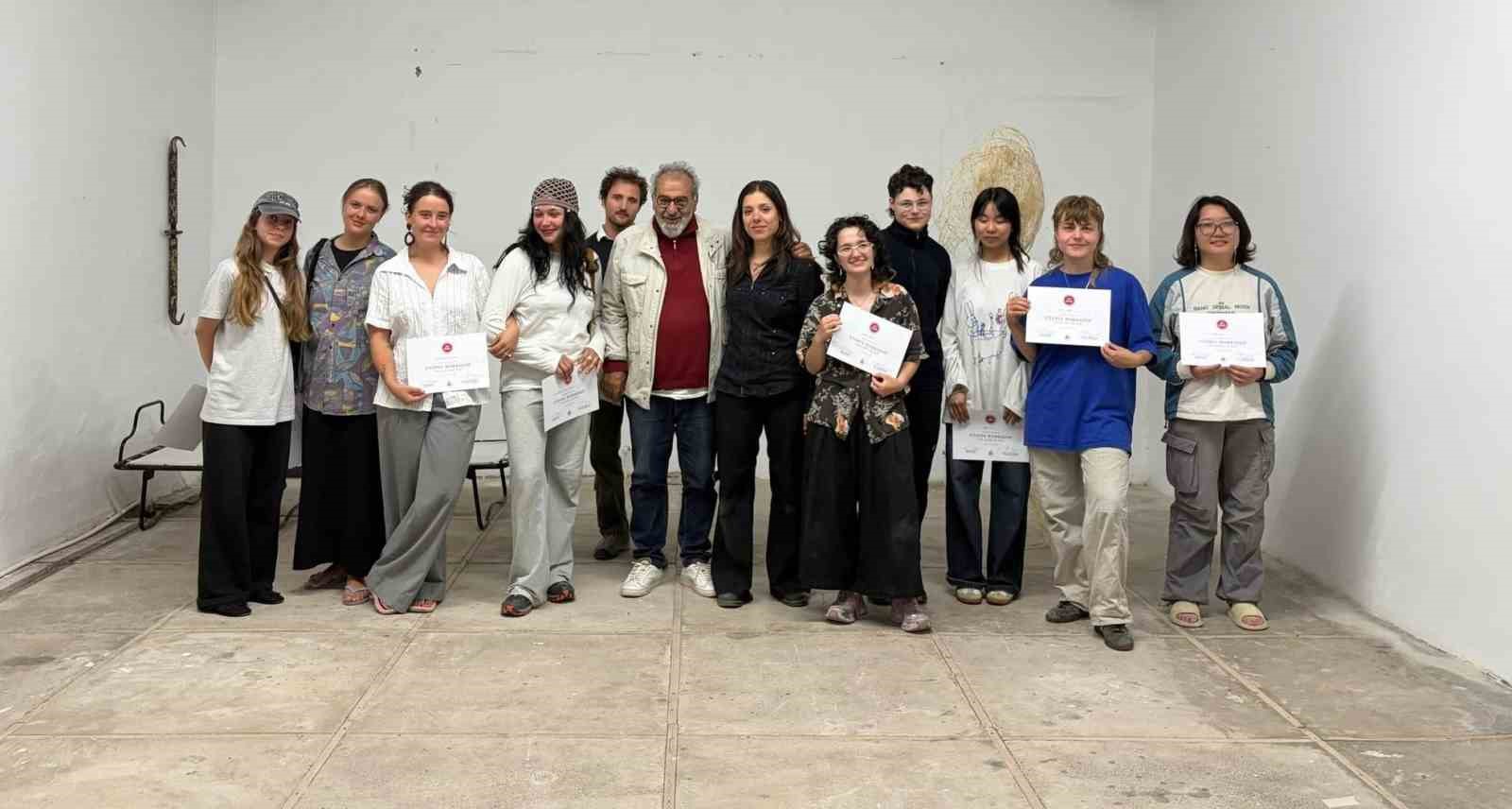 dusseldorf-tan-gelen-genc-sanatcilar-baksi-da-ilham-buldu