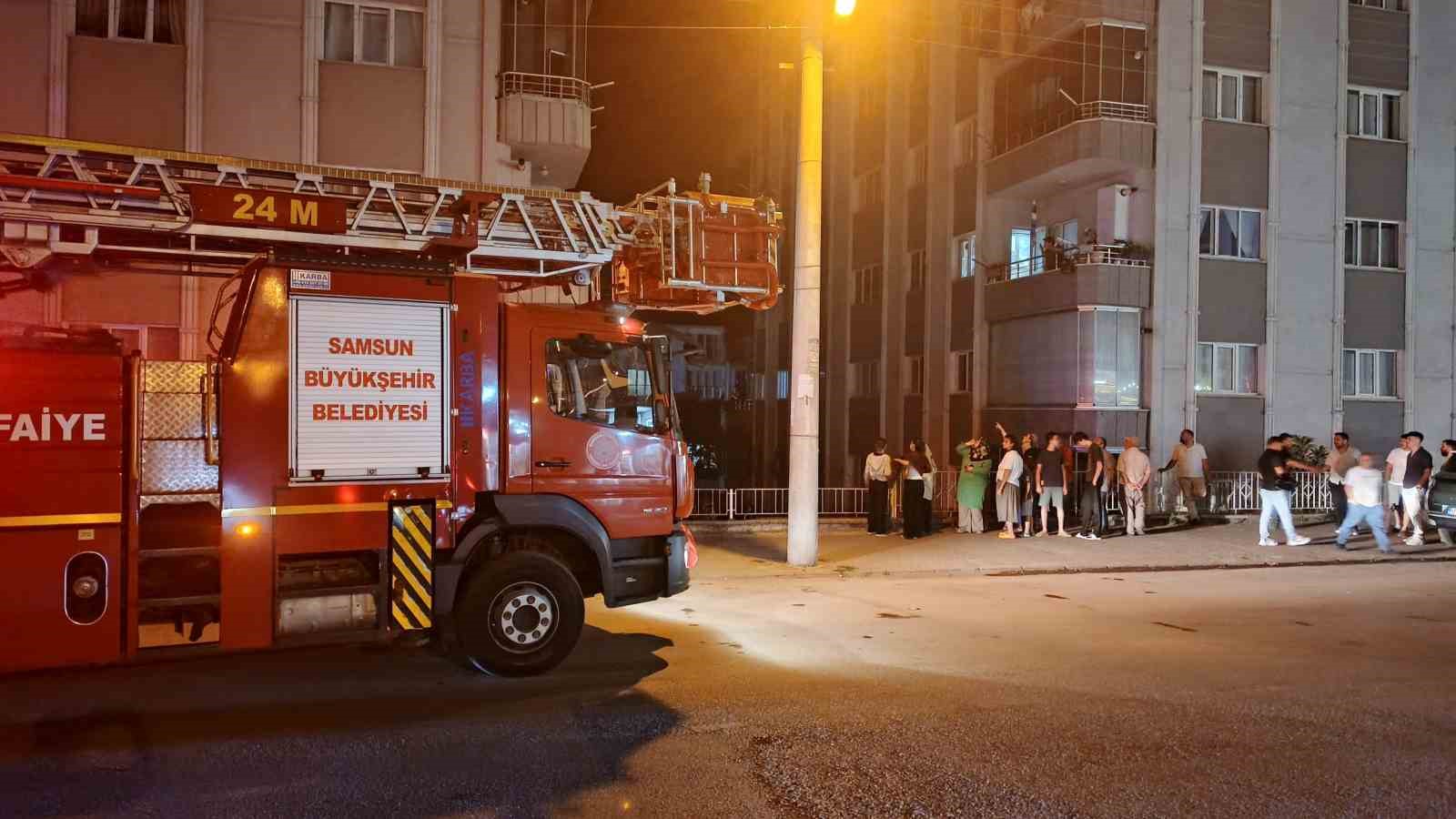 telefonlara-cevap-vermeyen-yasli-adam-ekipleri-harekete-gecirdi