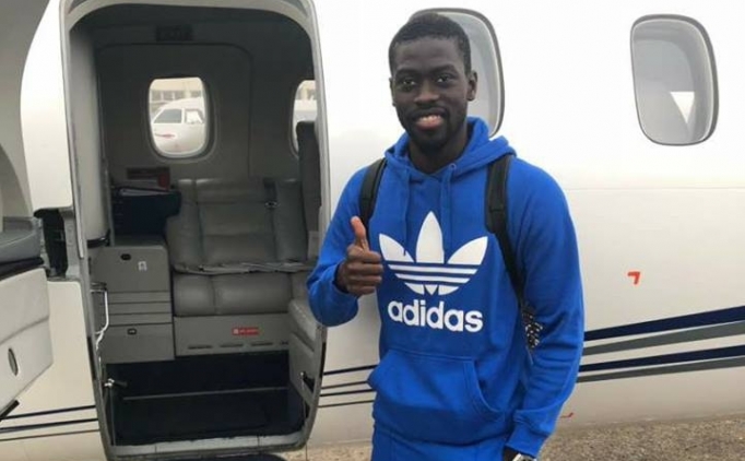 Badou Ndiaye, Sağlık Kontrolleri Için İngiltere'de!