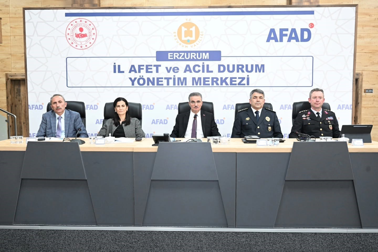 vali-barus-tan-sahipsiz-sokak-hayvanlari-icin-zamaninda-mudahale-vurgusu