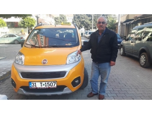 Şehit Ailelerine Ücretsiz Taksi Hizmeti Veriyor