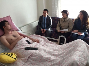 Büyükşehir Yaraları Sarıp Yüreklere Dokunuyor