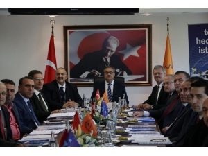 Uzunkaya: "Mersin’de 19 Bin 356 Kişiyi İşe Yerleştirdik"