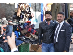 Başkan Yüzügüllü Halk Pazarında