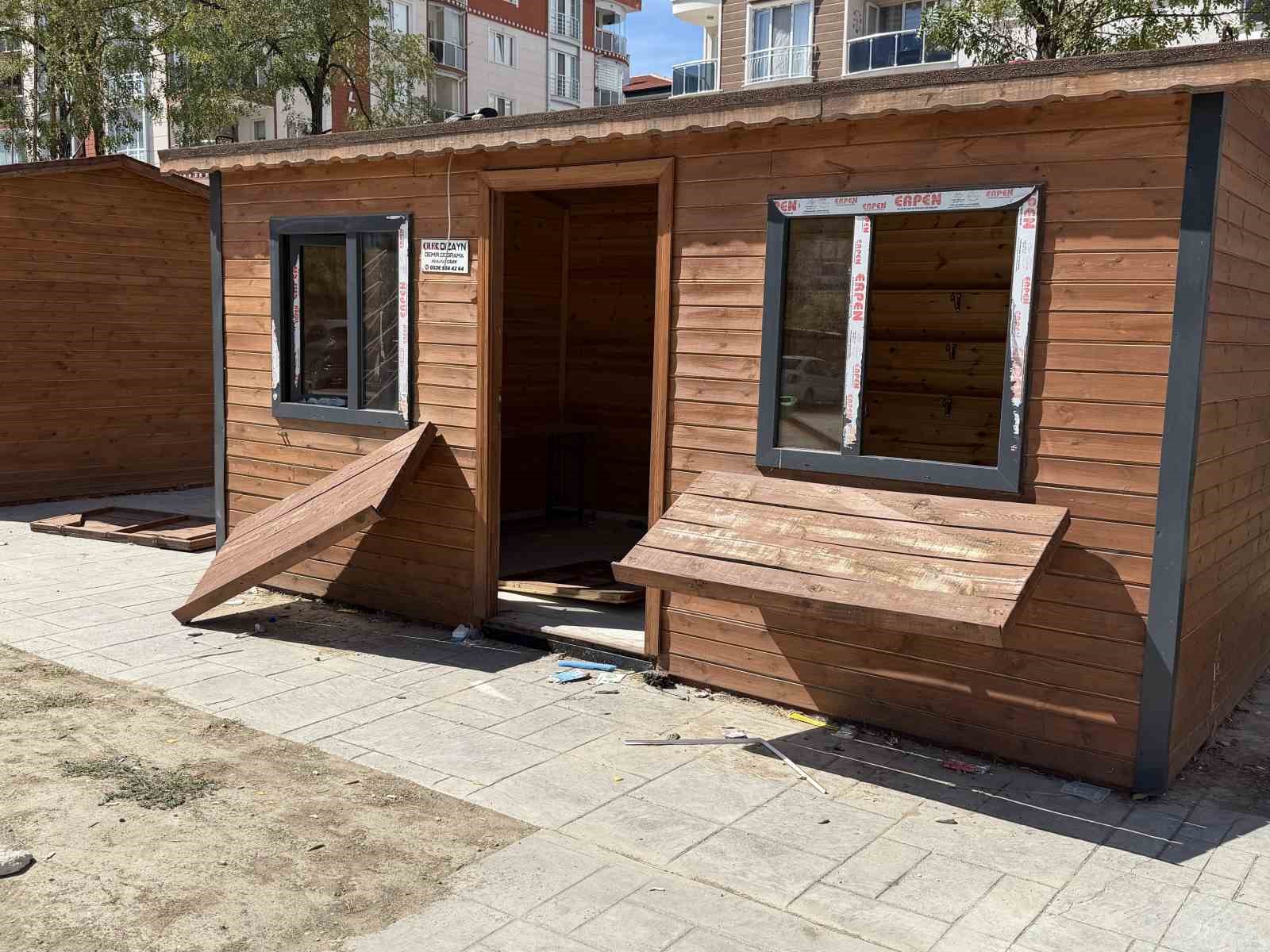 boyabat-ta-cocuk-parkina-zarar-verildi