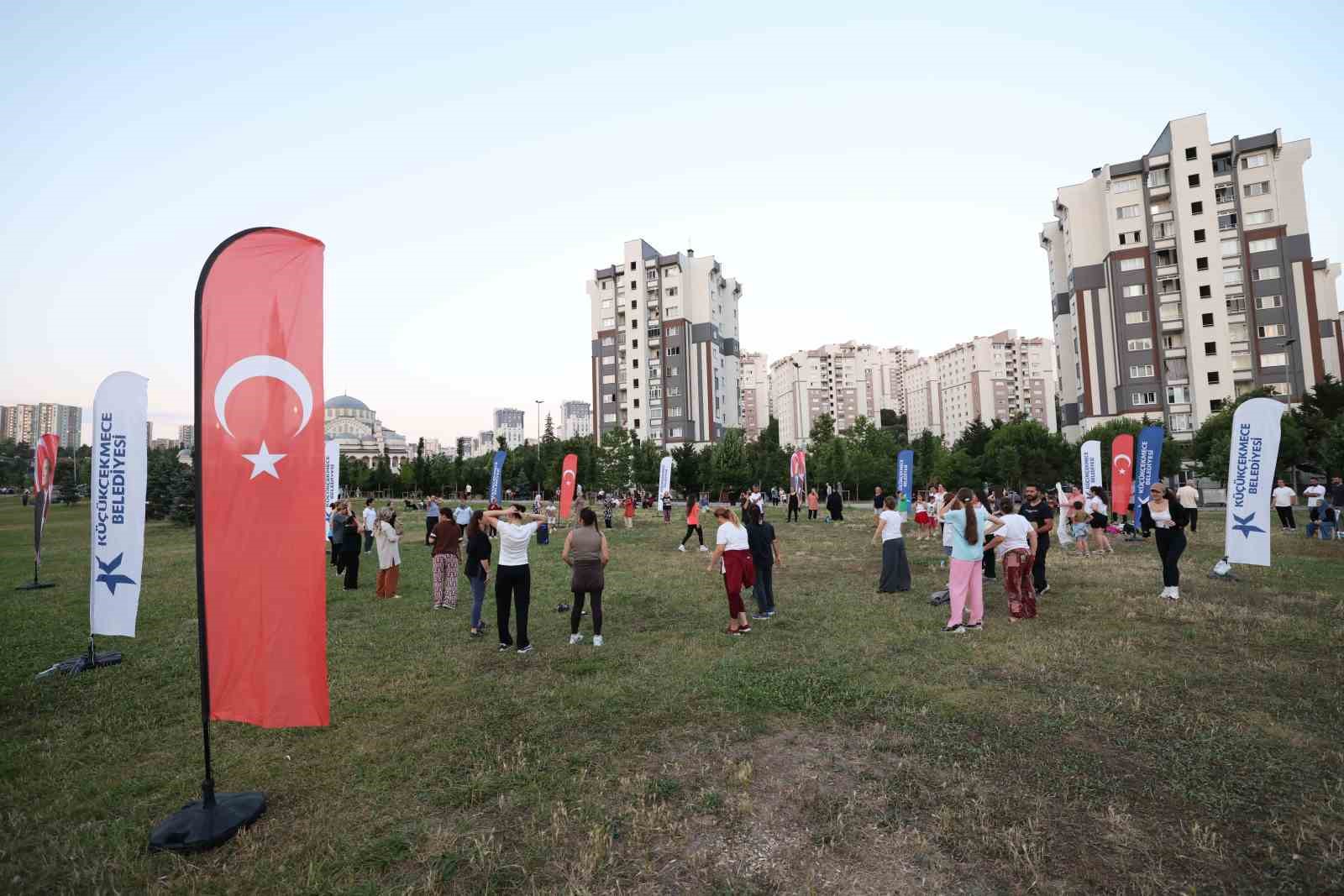 kucukcekmecelilere-antrenor-esliginde-ucretsiz-spor-yapma-imkani