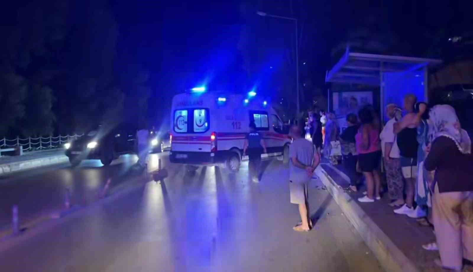 soke-de-trafik-kazasi-agir-yaralanan-motosiklet-surucusu-hastaneye-kaldirildi