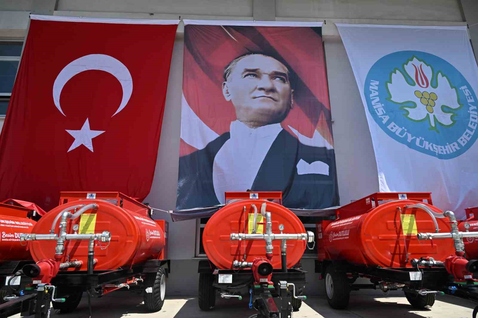 manisa-buyuksehir-yanginlara-ilk-mudahaleyi-guclendiriyor