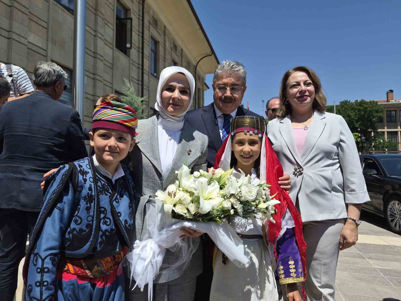 aile-ve-sosyal-hizmetler-bakani-goktas-tan-eskisehir-valiligi-ne-ziyaret