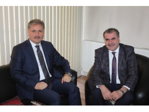 Başkan Çakır Türkiye Gazetesini Ziyaret Etti