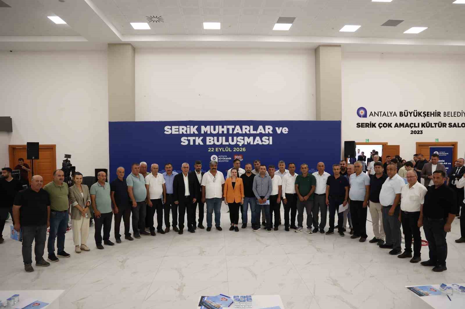 ozdemir-muhtarlarla-bulustu-sizden-gelecek-her-talep-bizim-yol-haritamizdir