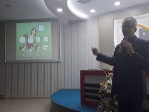 İdarecilere Ve Öğretmenlere Profosyonellik Eğitimi