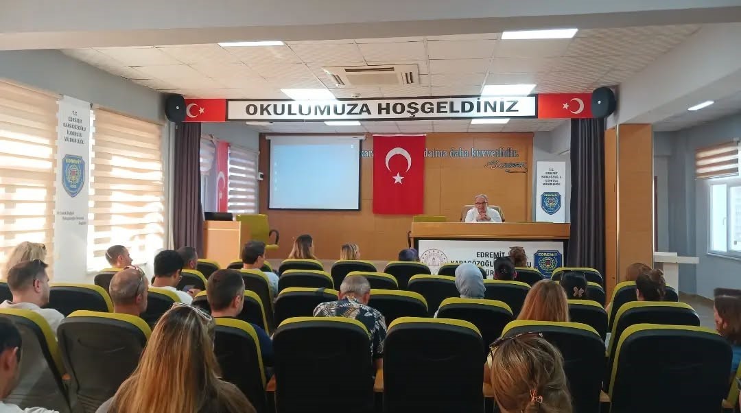 edremit-te-yonetici-adaylarina-egitim-semineri
