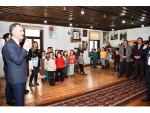 Sanat Atölyesinin Minik Öğrencileri Sertifikalarını Aldı