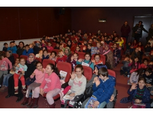 Bilecik’te 3 Bin Çocuk 15 Tatil Boyunca Çocuk Sinemasına Doydu