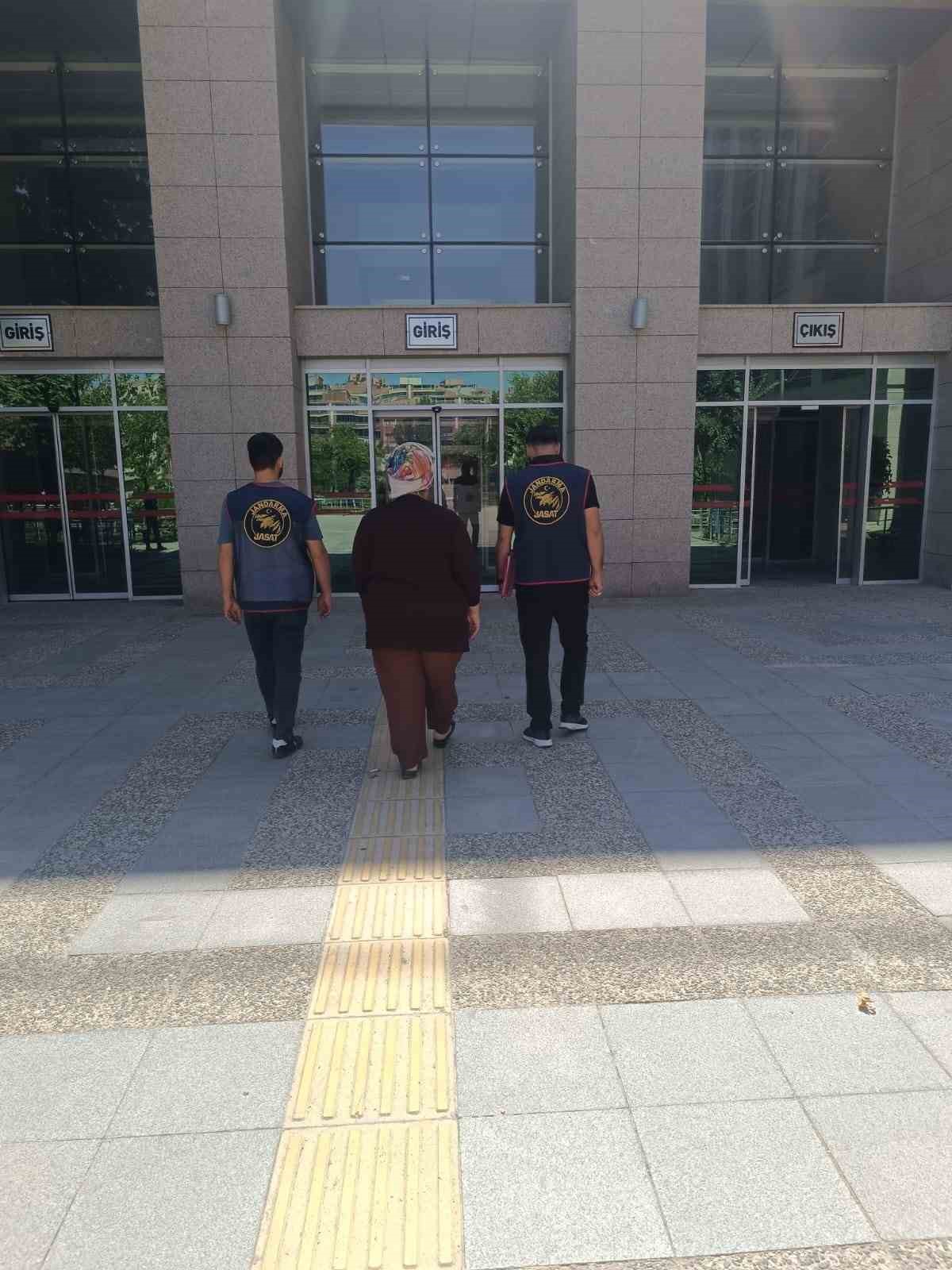 batman-da-baron-abla-lakapli-hukumlu-yakalandi