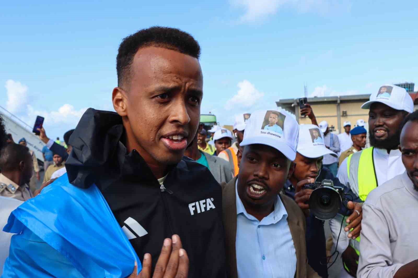 abd-nin-giris-izni-vermedigi-somalili-hakem-omar-artan-2026-uefa-super-kupa-macini-yonetecek