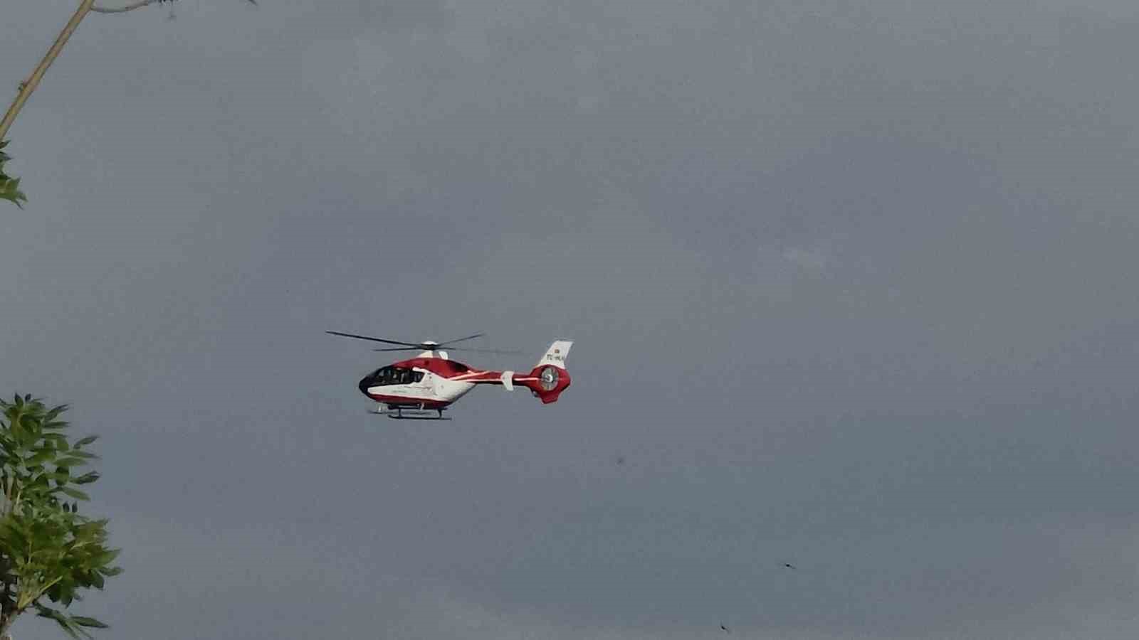 van-da-57-yasindaki-hasta-icin-helikopter-ambulans-havalandi