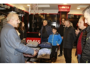 Vali Toprak Esnafı Ziyaret Etti