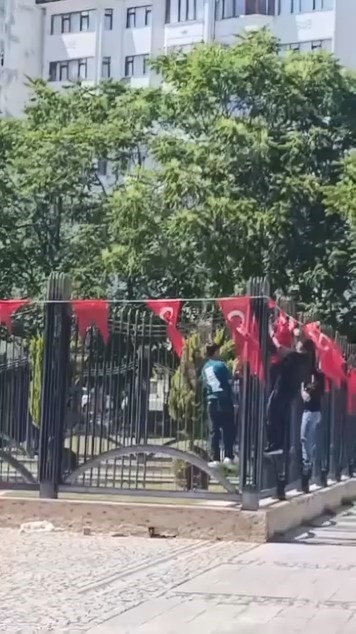 elazig-da-cocuklarin-turk-bayragi-hassasiyeti