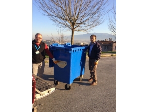 İzmit’in Her Yerinde Geri Dönüşüm Konteynırı Var