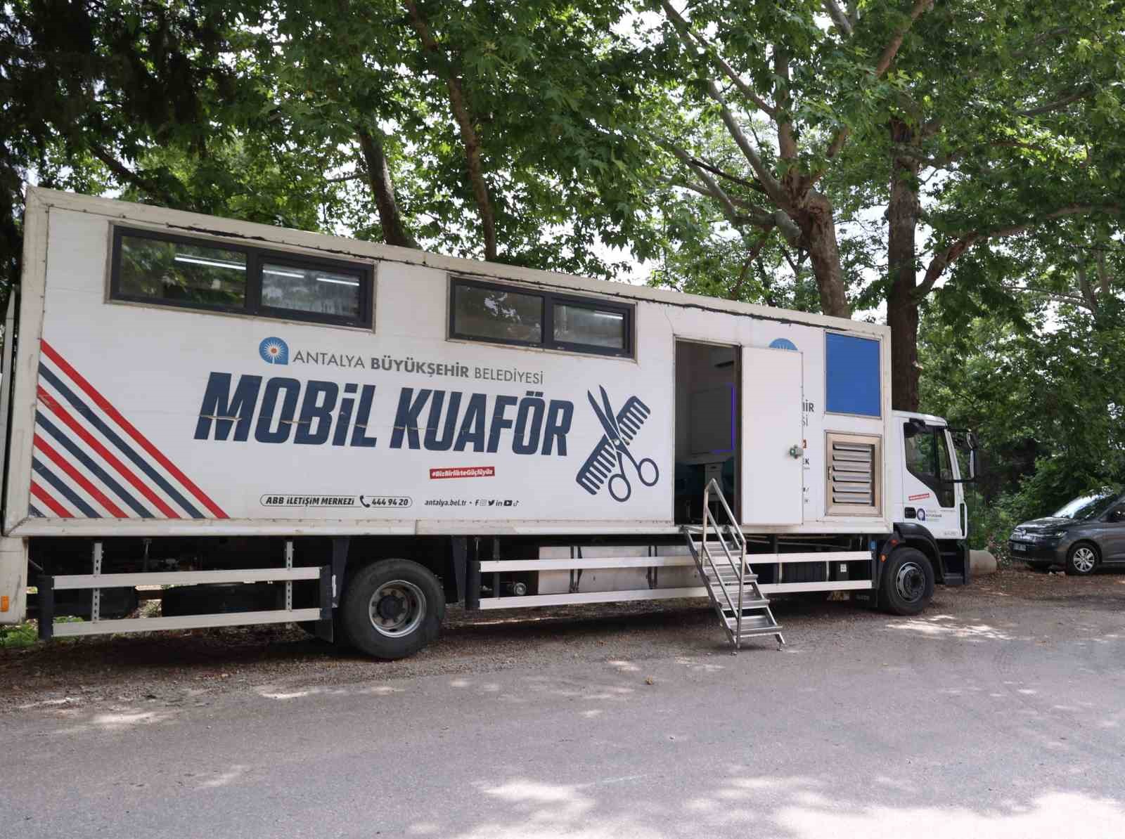 antalya-da-mobil-kuafor-tiri-yaylalarda-hizmet-veriyor