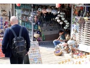 Kaleiçi’nde 30 Esnaf Kepenk Kapattı, 25 İşyeri El Değiştirdi