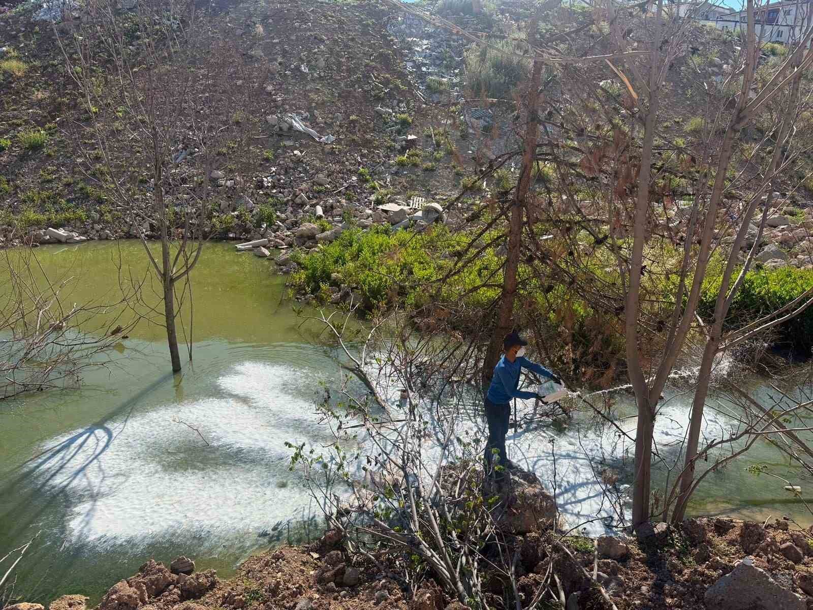 adiyaman-da-sivrisinek-ve-haserelere-karsi-ilaclama-calismasi