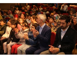 “Dev Gölgeler” Tasvir Sergisi Kağıthane’de